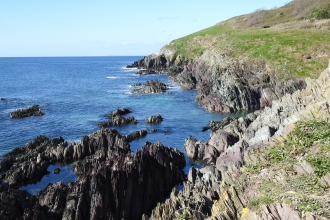 View along back of island © Claire Lewis