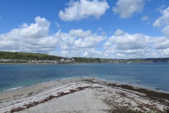 Photo view over Looe Island’s main beach